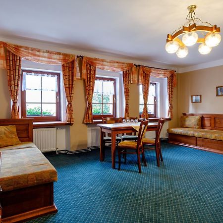 Penzion A Apartmany Daro Bozi Dar Bagian luar foto